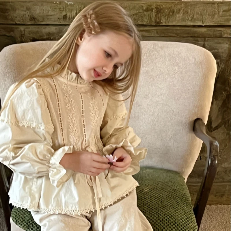 Blouse Embroidery Shirt 2024 Childrens Clothing Round Collar Simple Versatile Style Puff Sleeve Beautiful Retro
Blouse Embroidery Shirt 2024 Childrens Clothing Round Collar Simple Versatile Style Puff Sleeve Beautiful Retro