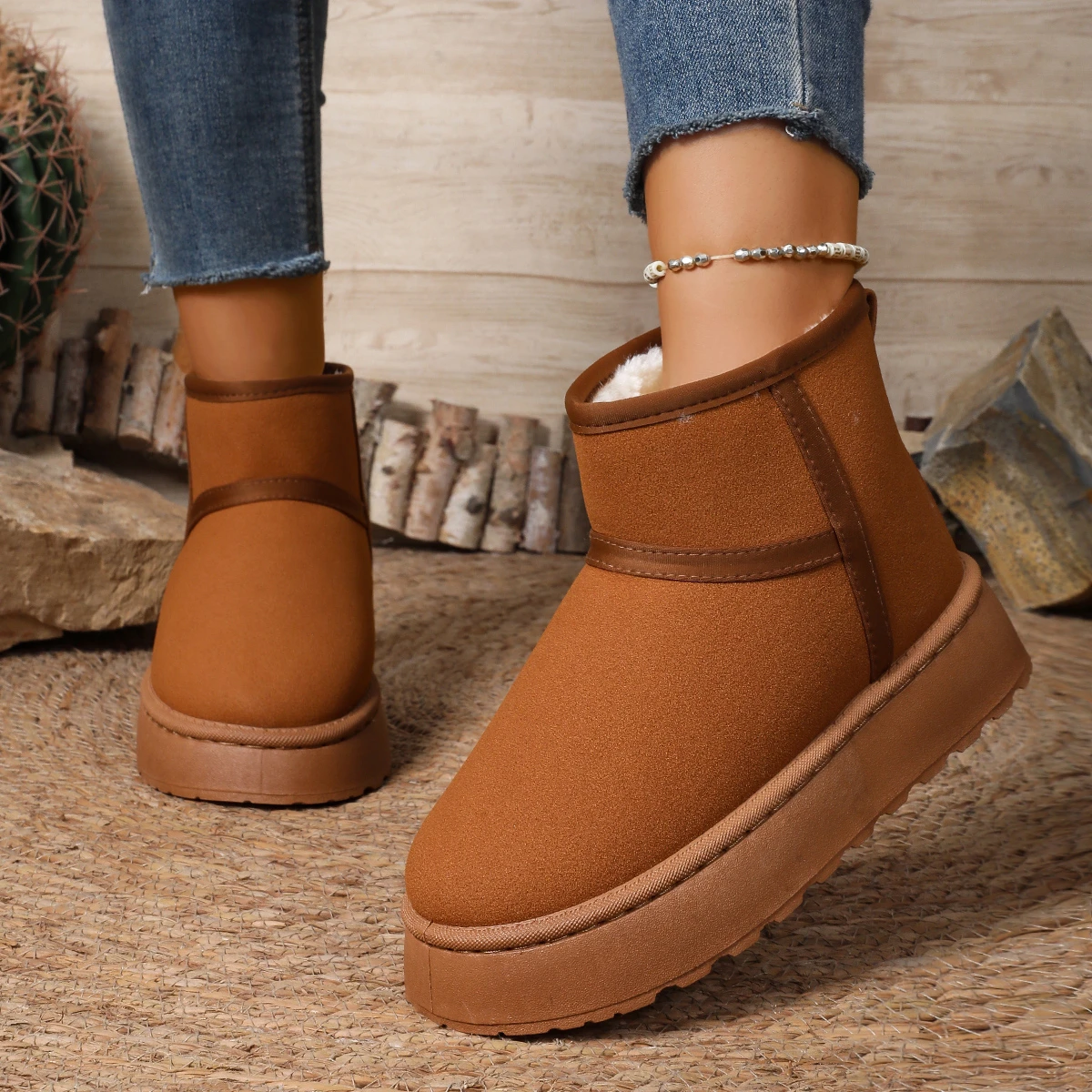 Зимние хиты продаж, удобные зимние ботинки на плоской подошве, модные элегантные плюшевые короткие ботинки с круглым носком на толстой подошве для женщин
Зимние хиты продаж, удобные зимние ботинки на плоской подошве, модные элегантные плюшевые короткие ботинки с круглым носком на толстой подошве для женщин