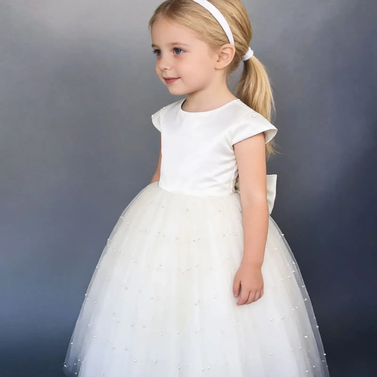Pearl Customized Flower Girl Dress For Wedding Sleeveless V-back Bow Tulle Floor Lenght Kids Birthday First Communion Gown
Pearl Customized Flower Girl Dress For Wedding Sleeveless V-back Bow Tulle Floor Lenght Kids Birthday First Communion Gown
