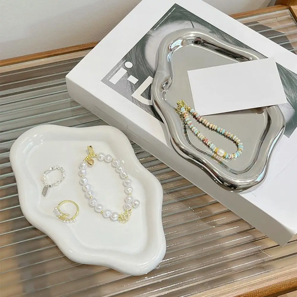 Modern Jewelry Dish Minimalist Key Dish Vanity Jewelry Tray Desktop Organizer for Keys Earphones Watches Entryway Bedroom
Modern Jewelry Dish Minimalist Key Dish Vanity Jewelry Tray Desktop Organizer for Keys Earphones Watches Entryway Bedroom
