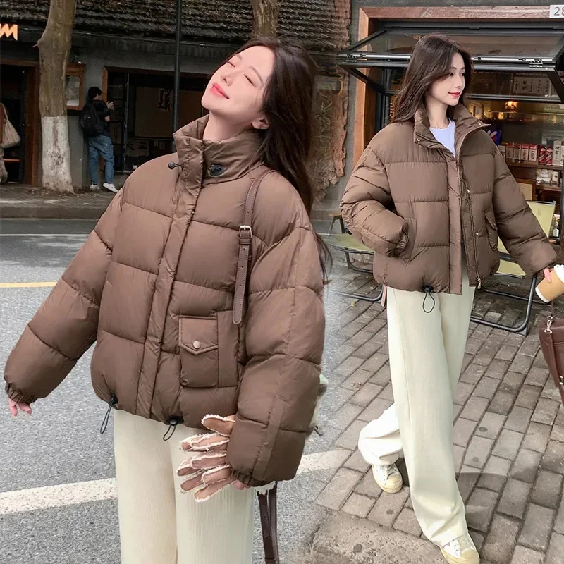 Smvp Winter 2024 Bread Overwear Short Warm Cotton Coat Woman Thicken Korean Down Jacket Women Parkas Fashion Outcoat Female Tops
Smvp Winter 2024 Bread Overwear Short Warm Cotton Coat Woman Thicken Korean Down Jacket Women Parkas Fashion Outcoat Female Tops