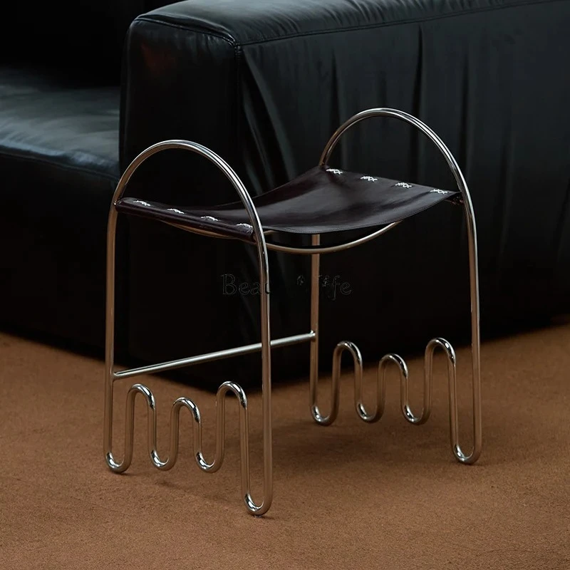 Modern simple dressing stool change shoes leather sofa stool 
Modern simple dressing stool change shoes leather sofa stool