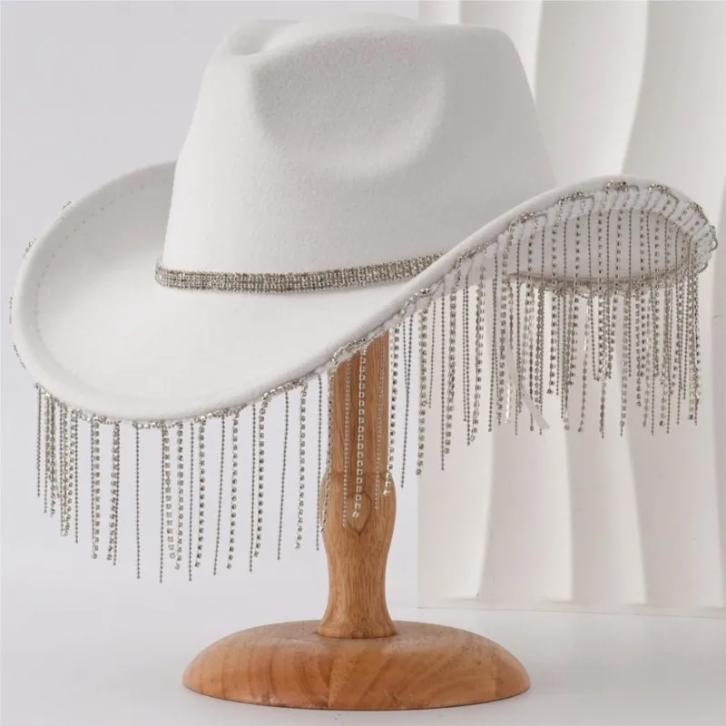 Fine tassel top hat casual and elegant small festival party
Fine tassel top hat casual and elegant small festival party