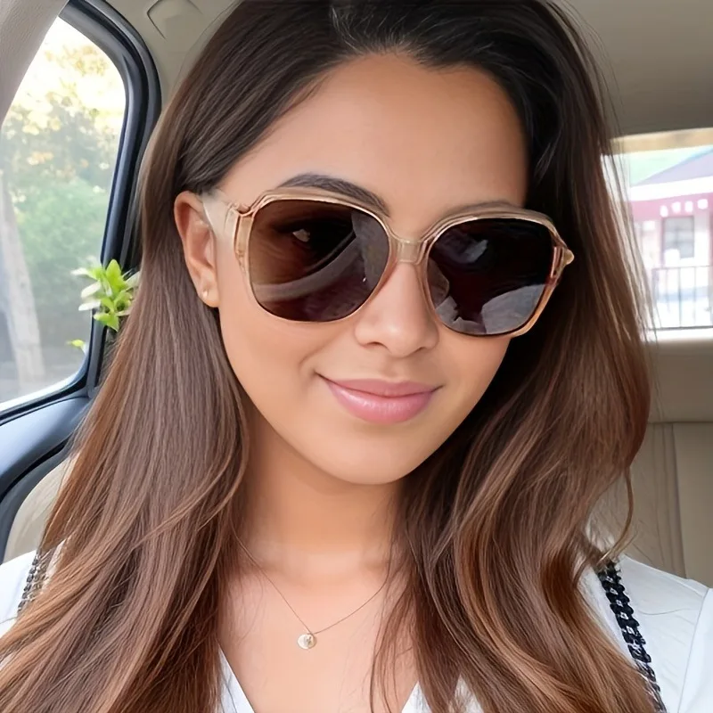 Солнцезащитные очки-накладки для вождения, надеваемые поверх обычных очков, квадратные, с защитой UV400, для мужчин и женщин
Солнцезащитные очки-накладки для вождения, надеваемые поверх обычных очков, квадратные, с защитой UV400, для мужчин и женщин