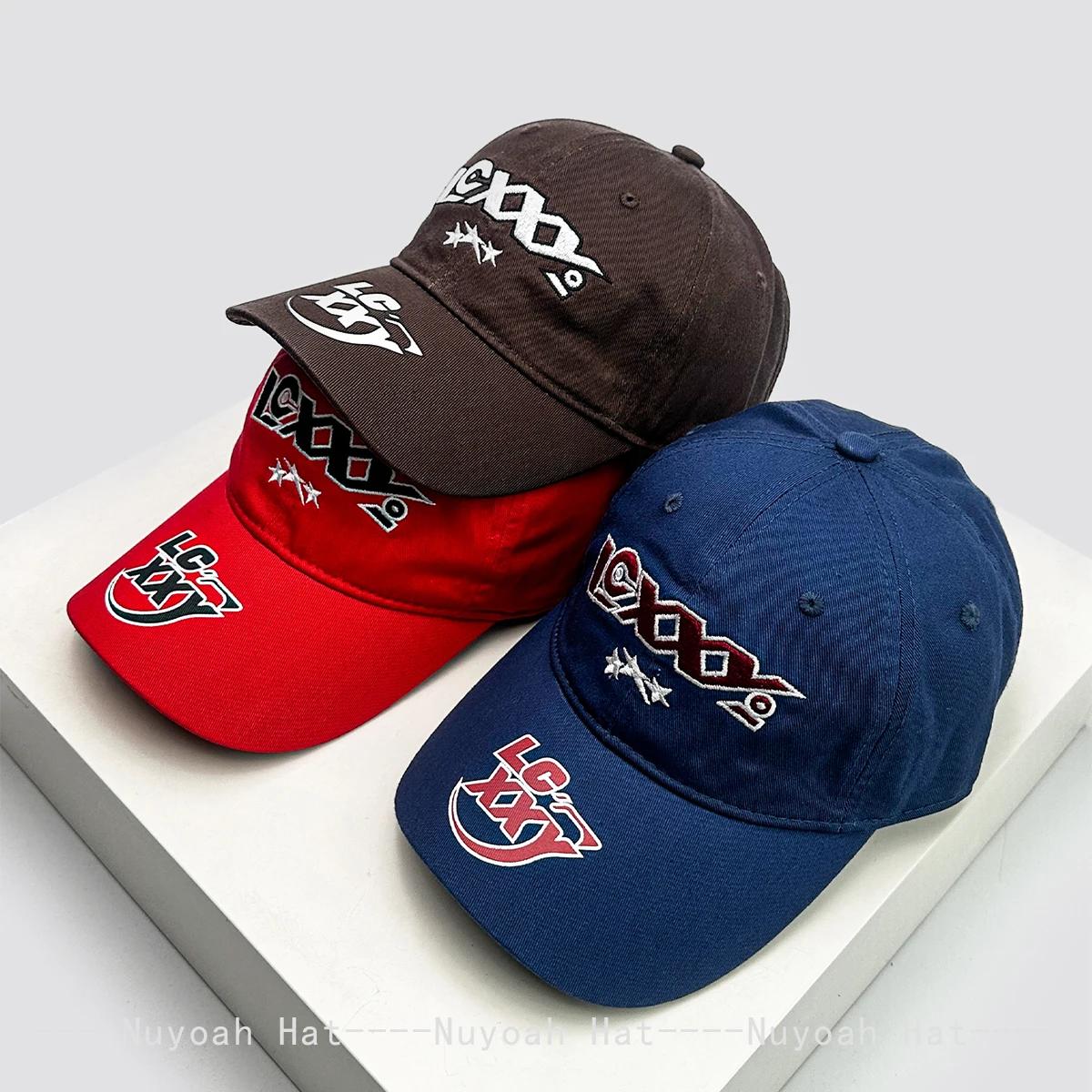 New Men Women Street Niche Embroidered Letters Baseball Hats Sunshade Personal Versatile American Retro Peaked Caps Fashion ins
New Men Women Street Niche Embroidered Letters Baseball Hats Sunshade Personal Versatile American Retro Peaked Caps Fashion ins