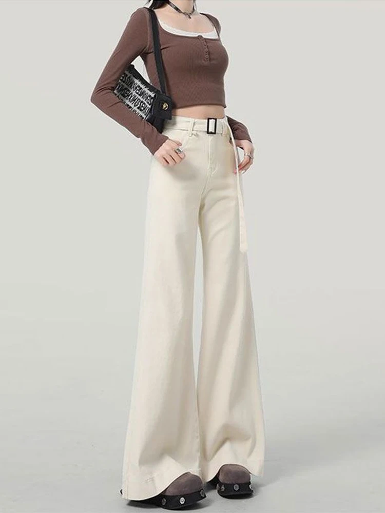 High Waist Wide Leg Bell Bottom Jeans Women's Loose Fit Denim Pants Trousers in Beige Color Spring Season Fashion Design
High Waist Wide Leg Bell Bottom Jeans Women's Loose Fit Denim Pants Trousers in Beige Color Spring Season Fashion Design