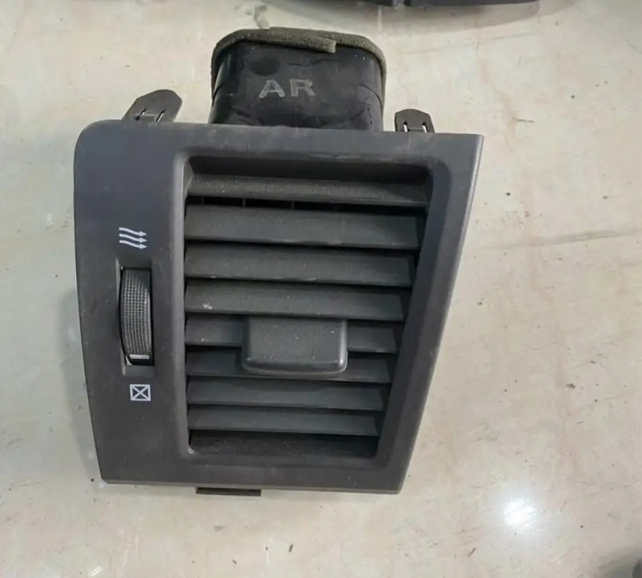 Dismount Used Original Car A/C Air Conditioner Outlet Air Conditioning Vents For Toyota Land Cruiser 200 LC200 2008-13
Dismount Used Original Car A/C Air Conditioner Outlet Air Conditioning Vents For Toyota Land Cruiser 200 LC200 2008-13