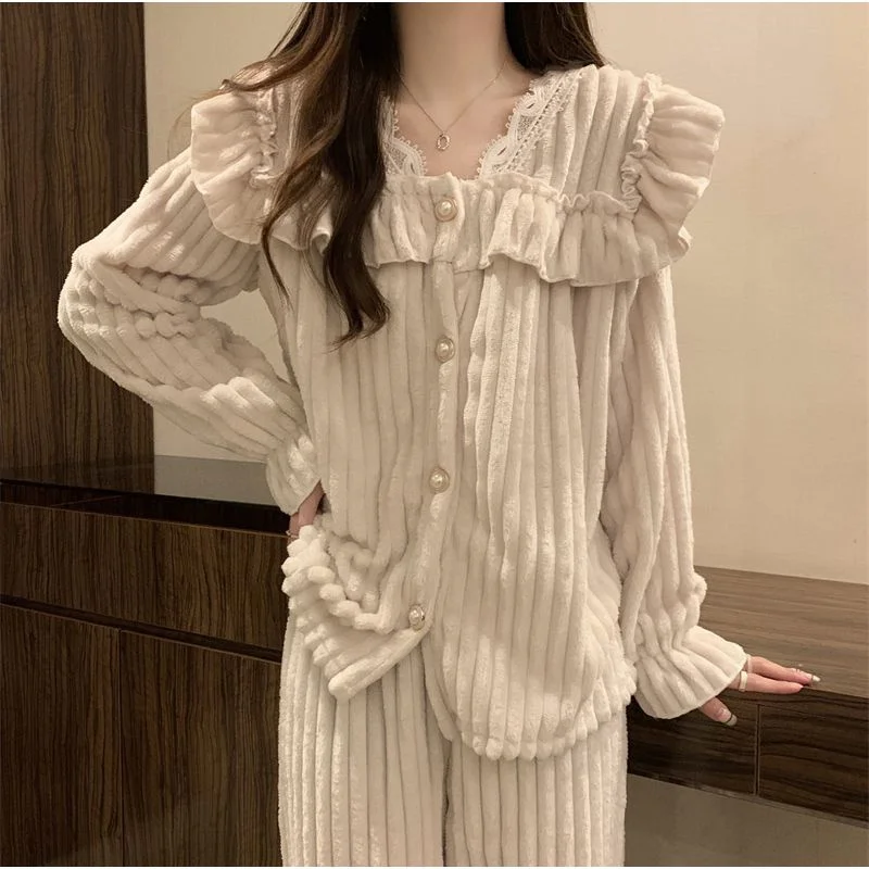 Pajamas For Women Autumn And Winter Flannel Coral Fleece Thickened Warm And High-End Home Clothing Set Outwear 2-Piece Set Lady
Pajamas For Women Autumn And Winter Flannel Coral Fleece Thickened Warm And High-End Home Clothing Set Outwear 2-Piece Set Lady