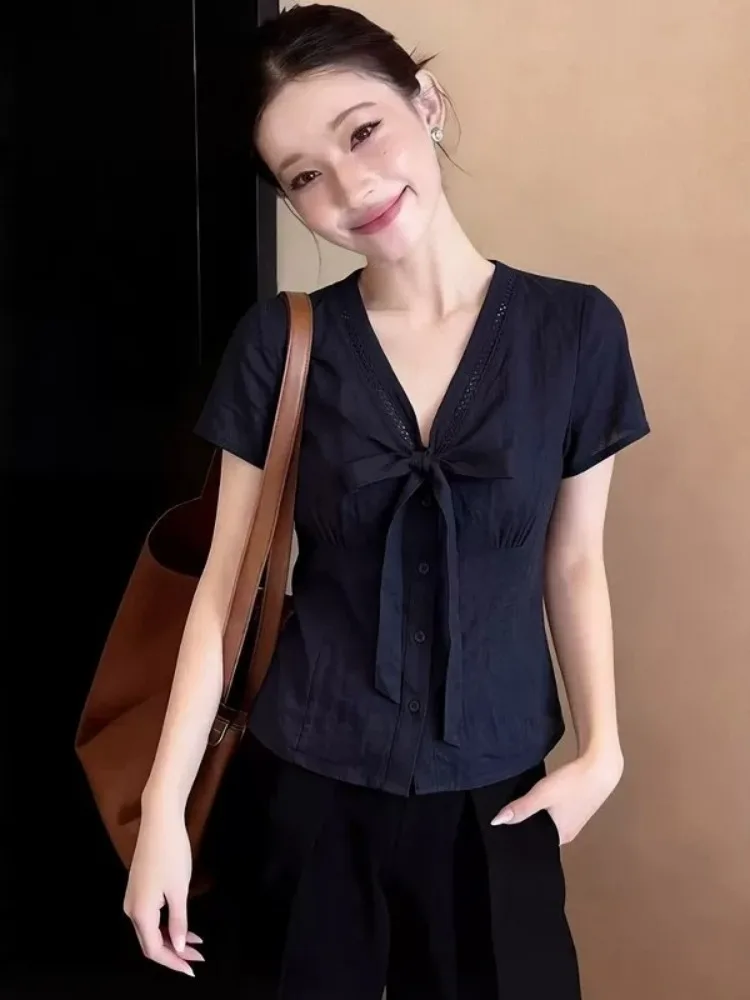 Summer Knot V-Neck Short Sleeve Shirt Women's Style Korean Commute Blue Color Personality Small Capitalism Commute ...
Summer Knot V-Neck Short Sleeve Shirt Women's Style Korean Commute Blue Color Personality Small Capitalism Commute ...
