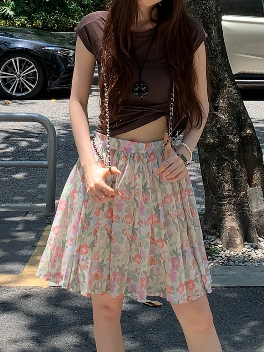 Alien Kitty Summer Pleated Florals Skirts Women Sweet Daily Casual 2025 New Slim T-Shirts High Street Office Lady Gentle
Alien Kitty Summer Pleated Florals Skirts Women Sweet Daily Casual 2025 New Slim T-Shirts High Street Office Lady Gentle
