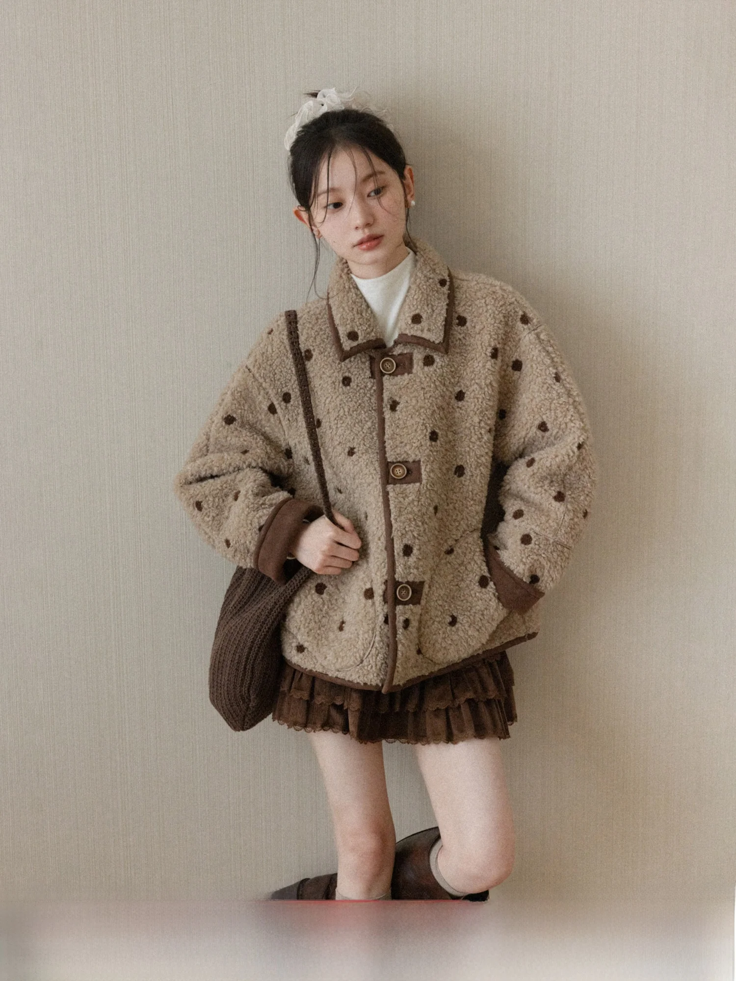 Canton S Vintage Polka Dot Lazy Sle Loose ort Jaet Women Winter Fur Leather Inteated Upper Body Casual Loose Fit
Canton S Vintage Polka Dot Lazy Sle Loose ort Jaet Women Winter Fur Leather Inteated Upper Body Casual Loose Fit