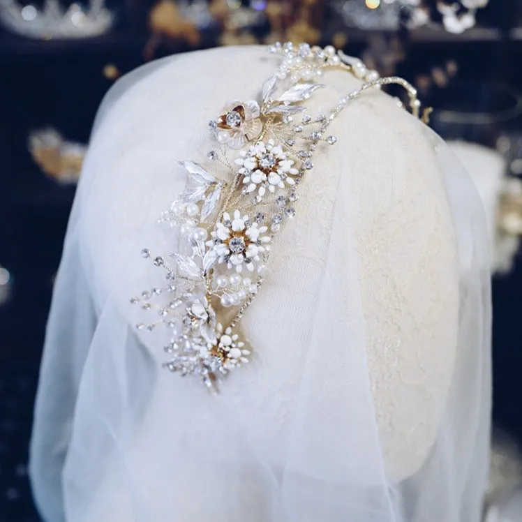 Handmade Light Gold Color Flower Wedding Tiara Headband Leaf Pearls Bridal Crown Hair Accessories For Women Prom
Handmade Light Gold Color Flower Wedding Tiara Headband Leaf Pearls Bridal Crown Hair Accessories For Women Prom