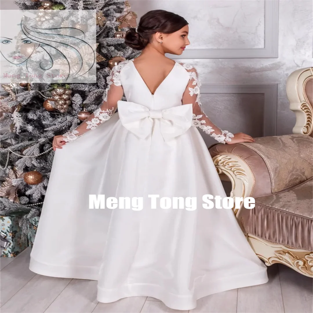 Long Sleeve Flower Girl Dresses White Satin Flory Pattern With Bow For Wedding Birthday Party Banquet Princess Gowns
Long Sleeve Flower Girl Dresses White Satin Flory Pattern With Bow For Wedding Birthday Party Banquet Princess Gowns