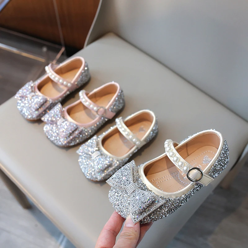 Fashion Little Girl Runway Performance Catwalk Shoes Student Wedding Party Rhinestone Sparkling Princess Leather Shoes 23-32
Fashion Little Girl Runway Performance Catwalk Shoes Student Wedding Party Rhinestone Sparkling Princess Leather Shoes 23-32