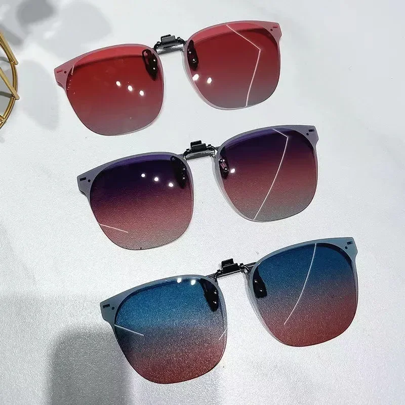 Men Clip On Sunglasse Polarized Flip up Glasses Women Gradient Photochromic Anti UV400 Sunglasses Night Vison Goggles
Men Clip On Sunglasse Polarized Flip up Glasses Women Gradient Photochromic Anti UV400 Sunglasses Night Vison Goggles