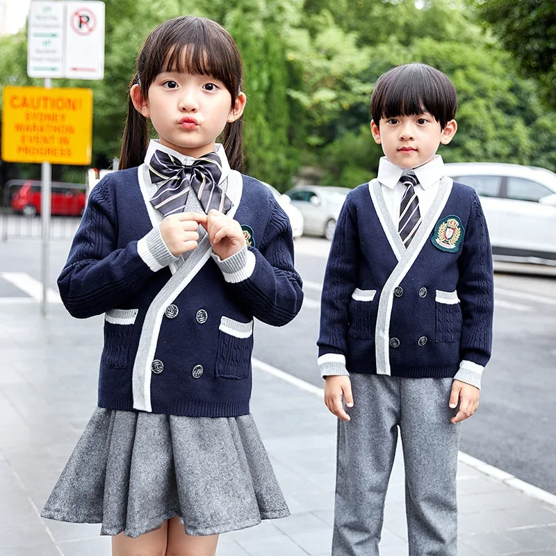 Kindergarten uniforms, spring and autumn outfits, British style sweaters, boys and girls, school uniforms, primary
Kindergarten uniforms, spring and autumn outfits, British style sweaters, boys and girls, school uniforms, primary