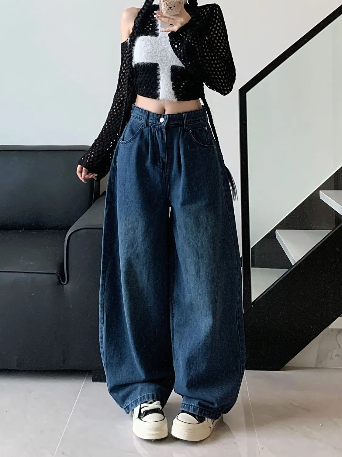 Женские свободные джинсы с высокой талией и широкими штанинами, весенне-осенние брюки, повседневные штаны для девочек, женские мешковатые синие джинсовые брюки
Женские свободные джинсы с высокой талией и широкими штанинами, весенне-осенние брюки, повседневные штаны для девочек, женские мешковатые синие джинсовые брюки