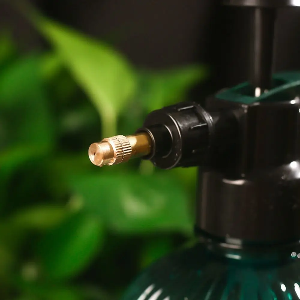 Durable Large Capacity Air Pressure Watering Can Empty Reusable Plastic Spray Bottle Leakproof Hand Held Sprinkler Household 
Durable Large Capacity Air Pressure Watering Can Empty Reusable Plastic Spray Bottle Leakproof Hand Held Sprinkler Household