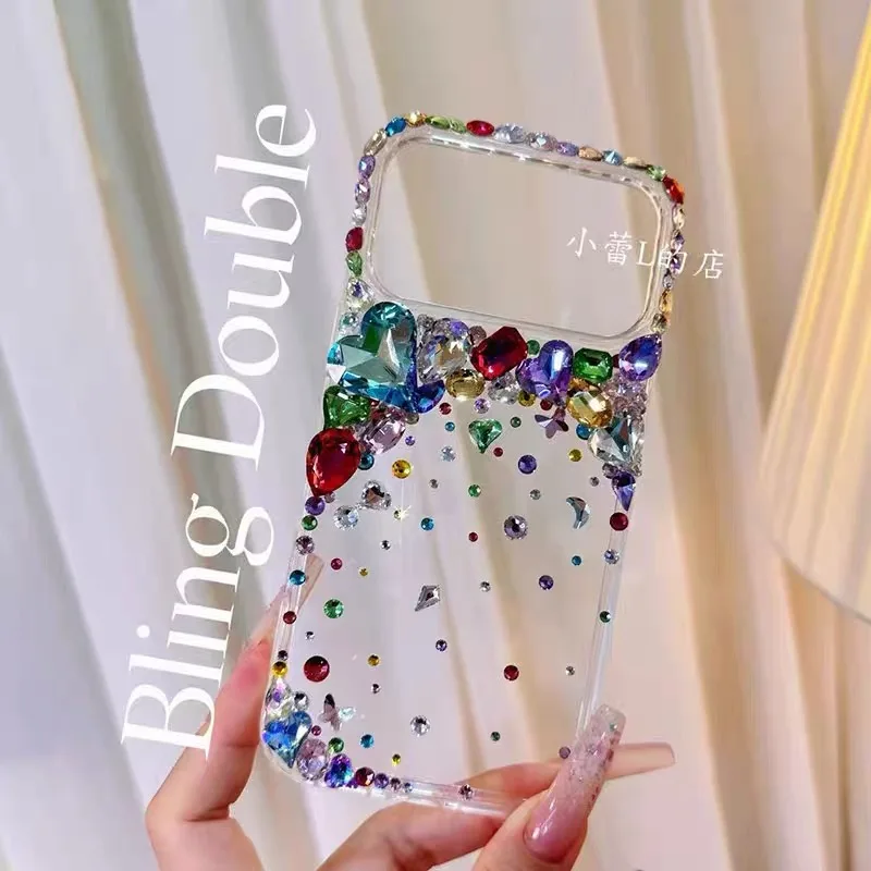 Customized dazzling heart-shaped diamond-studded phone case, suitable for iPhone.
Customized dazzling heart-shaped diamond-studded phone case, suitable for iPhone.