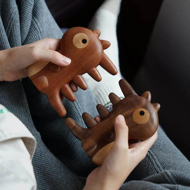 Nordic Creative Dinosaur Figurines Modern Wooden Massage Comb Cute Ornament Gift for Girls Home Decoration FYFM
Nordic Creative Dinosaur Figurines Modern Wooden Massage Comb Cute Ornament Gift for Girls Home Decoration FYFM