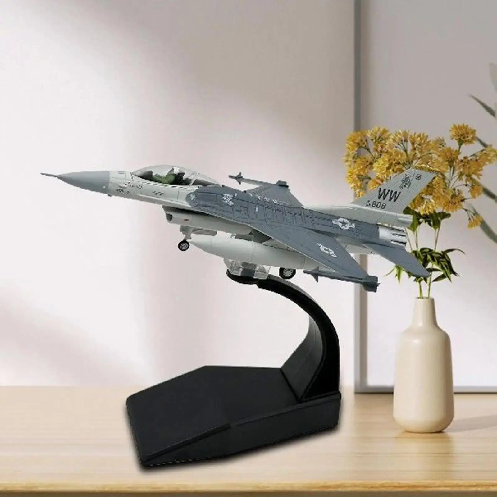 Литой под давлением самолет из сплава 1:100, имитация дисплея, самолет F16, истребитель для полки, орнамент, подарок на день рождения, декор комнаты, подарок на память
Литой под давлением самолет из сплава 1:100, имитация дисплея, самолет F16, истребитель для полки, орнамент, подарок на день рождения, декор комнаты, подарок на память
