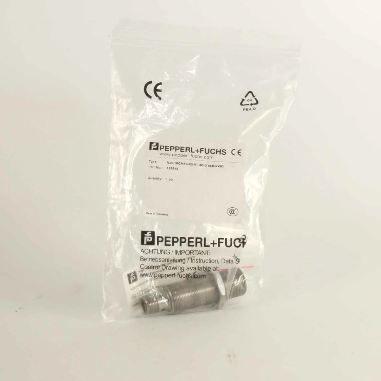 M18 inductive proximity sensor 282958 NJ5-18GM50-E2-V1 5mm | PNP
M18 inductive proximity sensor 282958 NJ5-18GM50-E2-V1 5mm | PNP