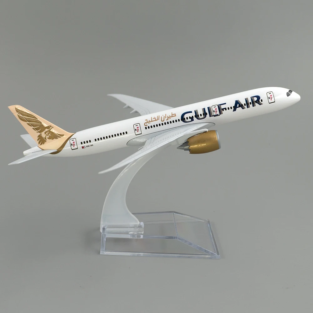 1/400 сплав самолета Boeing 787 Gulf Air 14 см самолет B787 модель игрушки детский подарок для коллекции украшения
1/400 сплав самолета Boeing 787 Gulf Air 14 см самолет B787 модель игрушки детский подарок для коллекции украшения