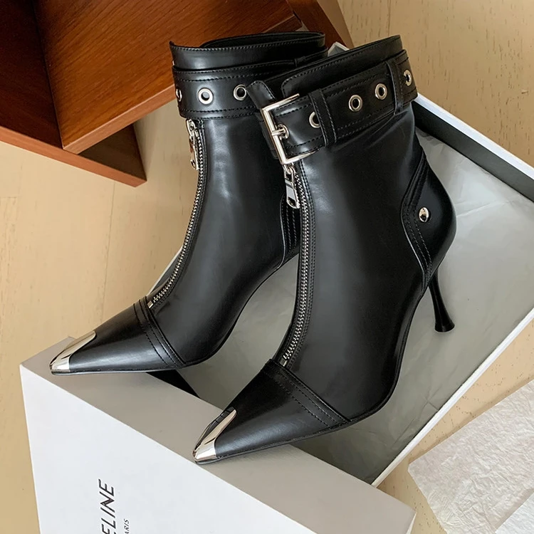Punk Style Metal Belt Buckle Chelsea Women's Boots Retro Metal Pointed Heel Zipper High Heels Casual Sexy Women's Boots
Punk Style Metal Belt Buckle Chelsea Women's Boots Retro Metal Pointed Heel Zipper High Heels Casual Sexy Women's Boots