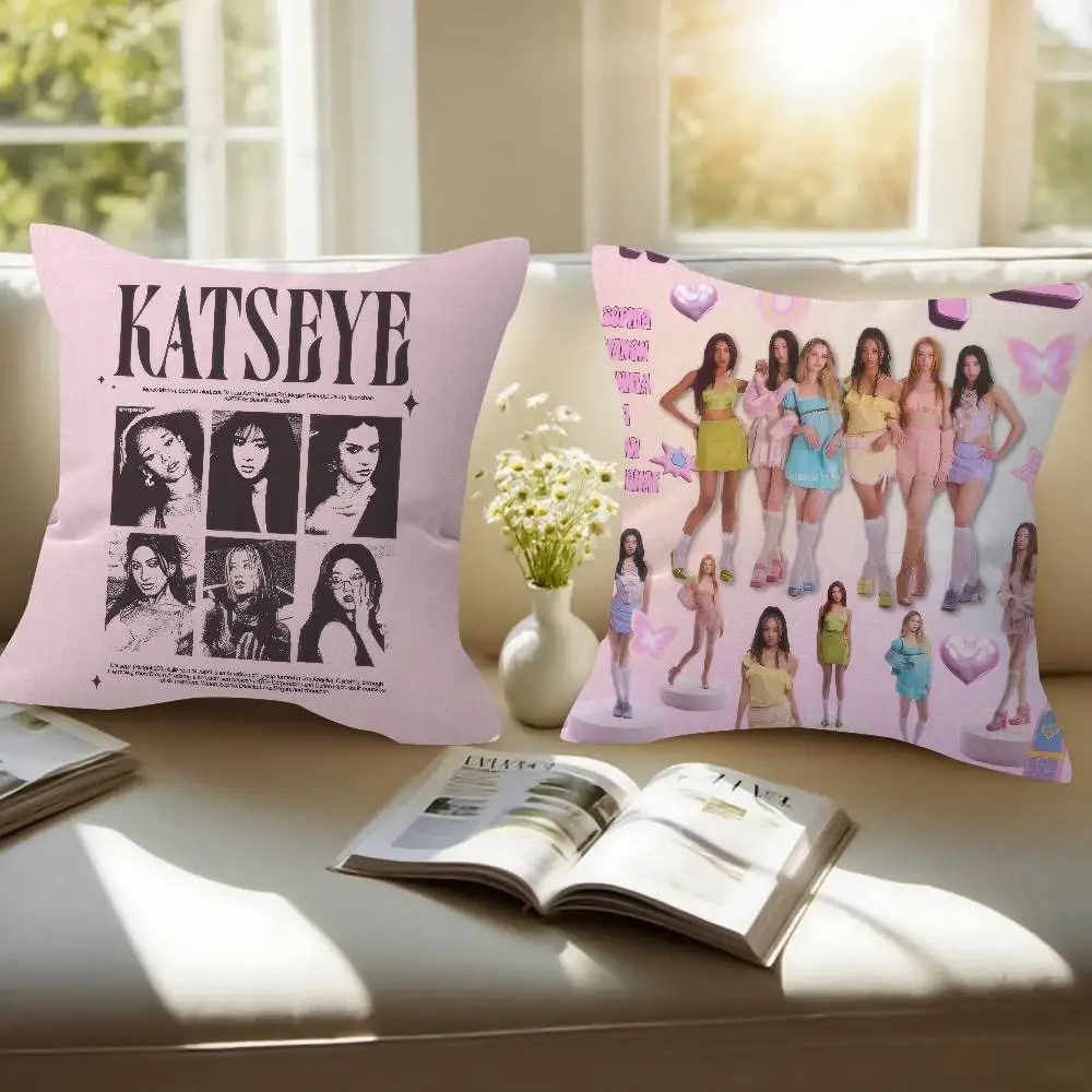 Kpop Hot Girl K-KATSEYE Double-sided Printed pillow cover Short plush Suitable living rooms bedrooms sofas throw cushion cover
Kpop Hot Girl K-KATSEYE Double-sided Printed pillow cover Short plush Suitable living rooms bedrooms sofas throw cushion cover
