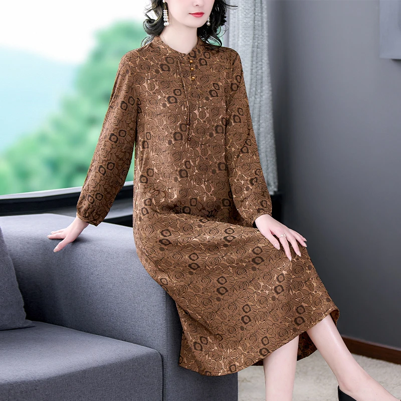 Women's Silk Flower O-Neck Midi Dress Spring And Summer New Dress 2023 Korean Vintage Hepburn Style Evening Dress
Women's Silk Flower O-Neck Midi Dress Spring And Summer New Dress 2023 Korean Vintage Hepburn Style Evening Dress