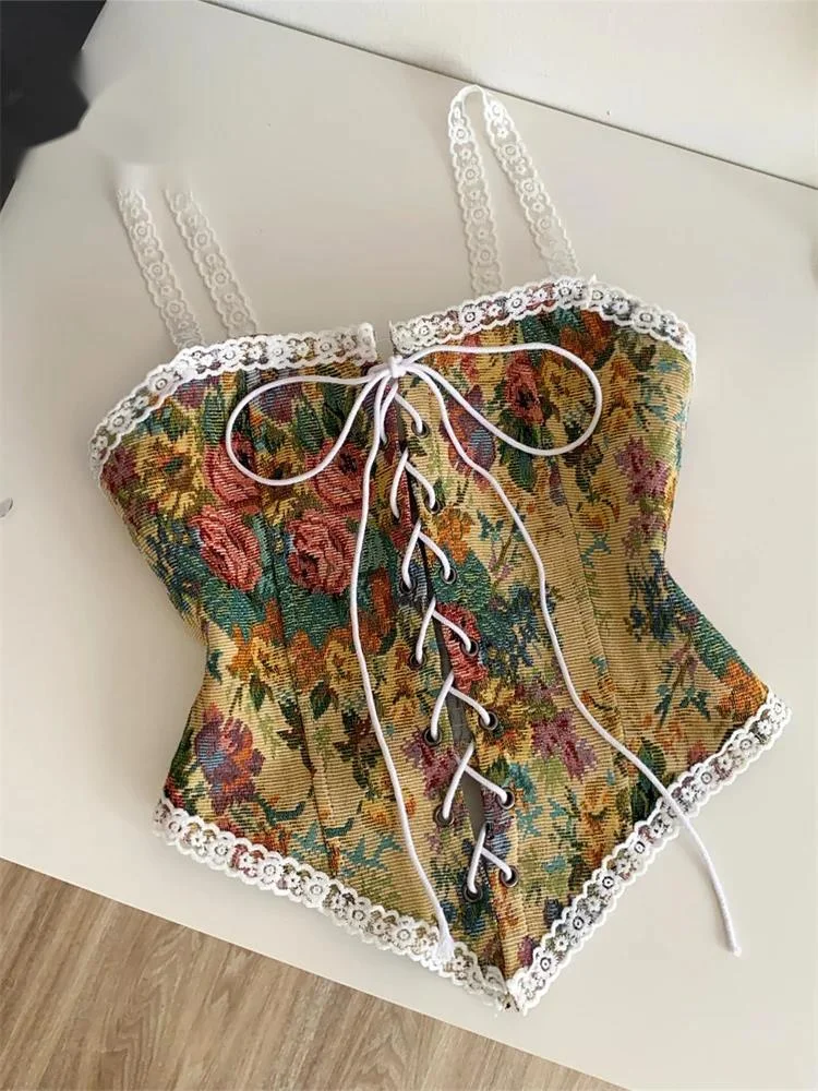 Летние топы с цветочной вышивкой в стиле бохо, асимметричные, облегающие, с кружевными вставками и перекрестной шнуровкой, винтажные майки-камизолы для женщин
Летние топы с цветочной вышивкой в стиле бохо, асимметричные, облегающие, с кружевными вставками и перекрестной шнуровкой, винтажные майки-камизолы для женщин