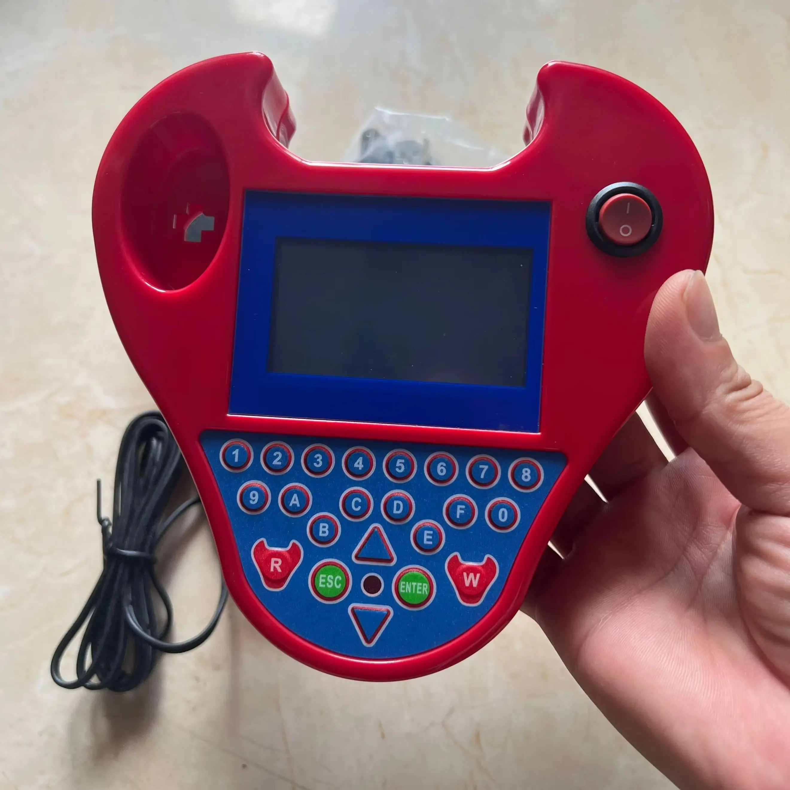 Программатор кодов mini zed Bull Key Programmer Smart ZedBull, многоязычный автоматический ключ-транспондер, автомобили
Программатор кодов mini zed Bull Key Programmer Smart ZedBull, многоязычный автоматический ключ-транспондер, автомобили