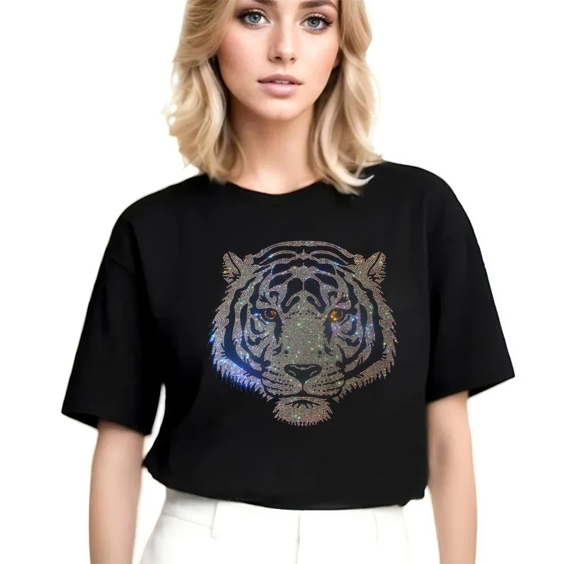 New ladies short-sleeved woman T-shirt white tiger round collar cotton girl T-shirt Hot stamping drill shiny rhinestone T-shirt'
New ladies short-sleeved woman T-shirt white tiger round collar cotton girl T-shirt Hot stamping drill shiny rhinestone T-shirt'