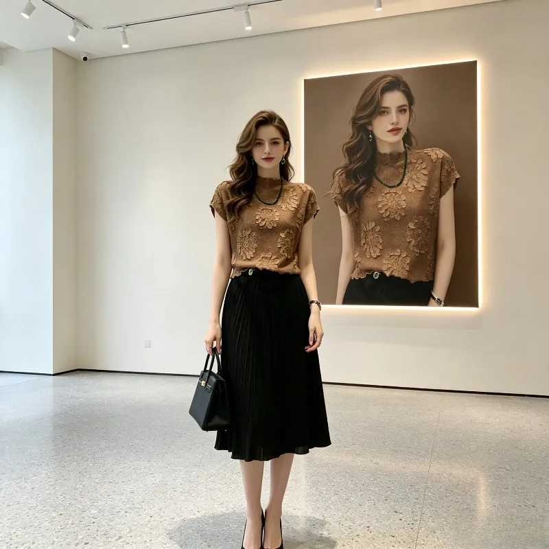 Miyake Pleated 2026 Original Summer New Lace Collar Pleated Sun Embossed Casual Solid Color Embroidered Design Top for Women
Miyake Pleated 2026 Original Summer New Lace Collar Pleated Sun Embossed Casual Solid Color Embroidered Design Top for Women