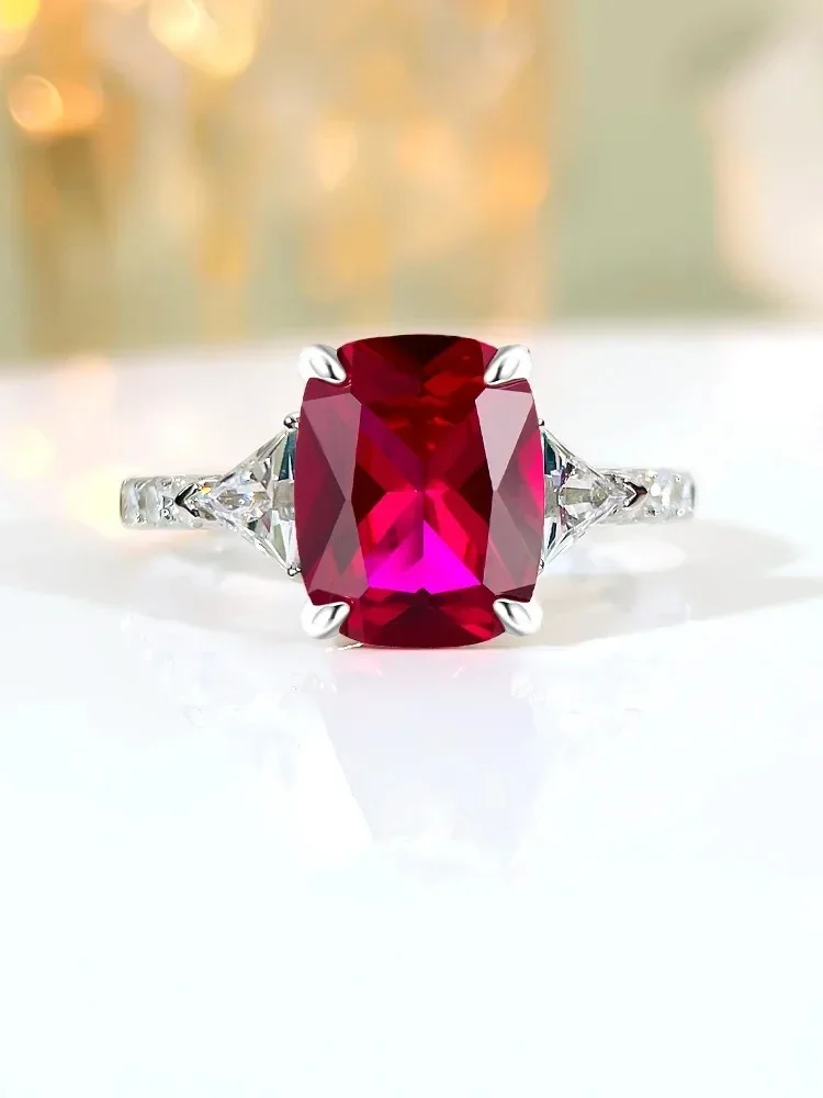 Fashion Artificial Pigeon Blood Red Treasure 925 Silver Ring Inlaid with High Carbon Diamond Versatile Style
Fashion Artificial Pigeon Blood Red Treasure 925 Silver Ring Inlaid with High Carbon Diamond Versatile Style