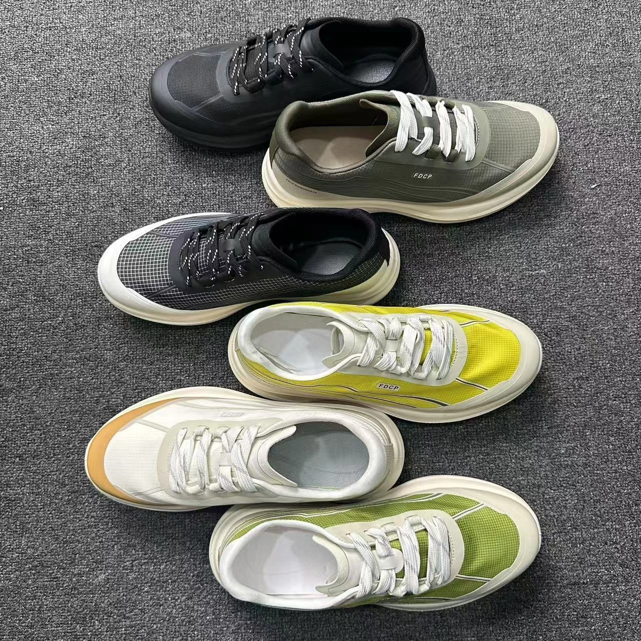 Ultra-Light Breathable Running Shoes Low-Top Casual Sports Shoes Men's Waterproof Panda Series Lightweight New Style
Ultra-Light Breathable Running Shoes Low-Top Casual Sports Shoes Men's Waterproof Panda Series Lightweight New Style