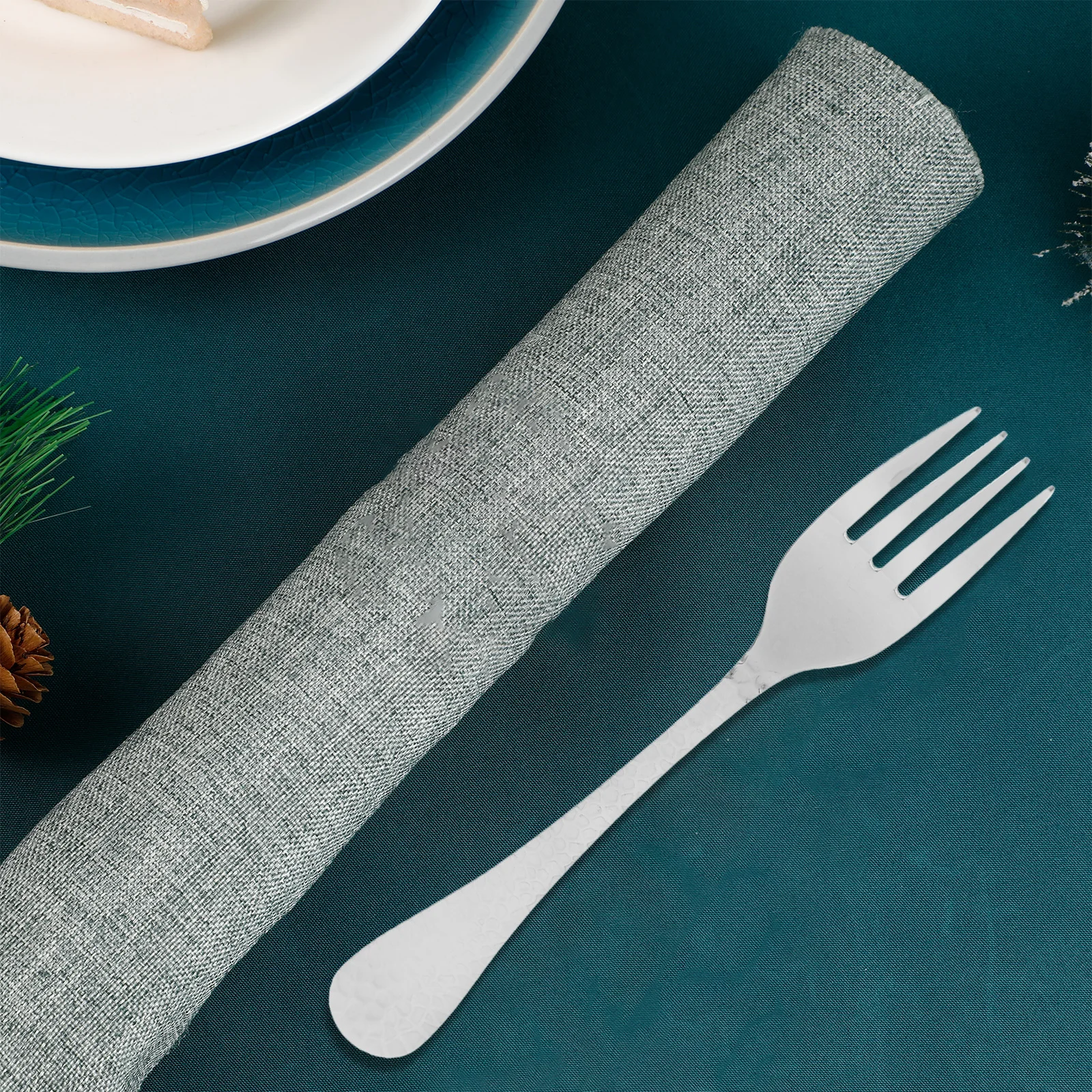 4 pcs Stainless Steel Dinner Fork Telescopic Extendable Fruit Dessert Fork Dishwasher Safe Hammered Handle Home 
4 pcs Stainless Steel Dinner Fork Telescopic Extendable Fruit Dessert Fork Dishwasher Safe Hammered Handle Home