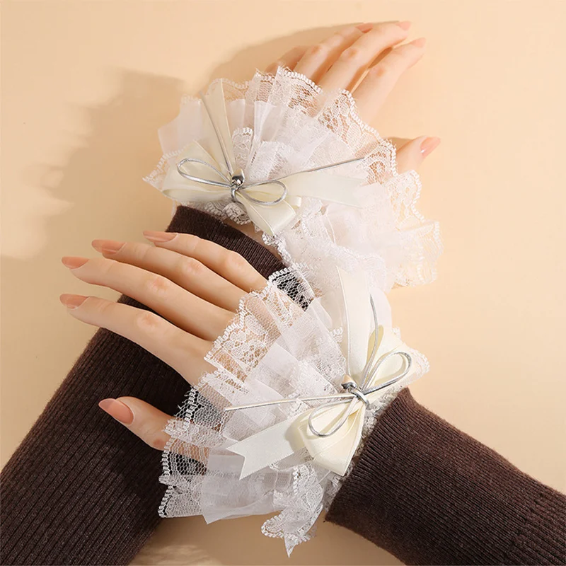 Lolita Lace Bow Floral Ruffle Hand Sleeves Sweet Girl Elastic Wristband Cosplay Cuff Short Bridal Wedding Wrist Ornament 
Lolita Lace Bow Floral Ruffle Hand Sleeves Sweet Girl Elastic Wristband Cosplay Cuff Short Bridal Wedding Wrist Ornament