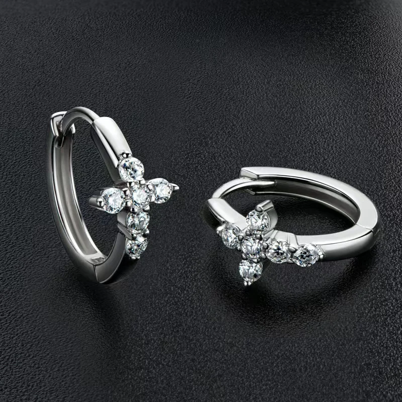 Trendy 925 Sterling Silver D Color Moissanite Cross Hoop Earrings for Women Jewelry Plated White Gold Diamond Test Pass Gift
Trendy 925 Sterling Silver D Color Moissanite Cross Hoop Earrings for Women Jewelry Plated White Gold Diamond Test Pass Gift