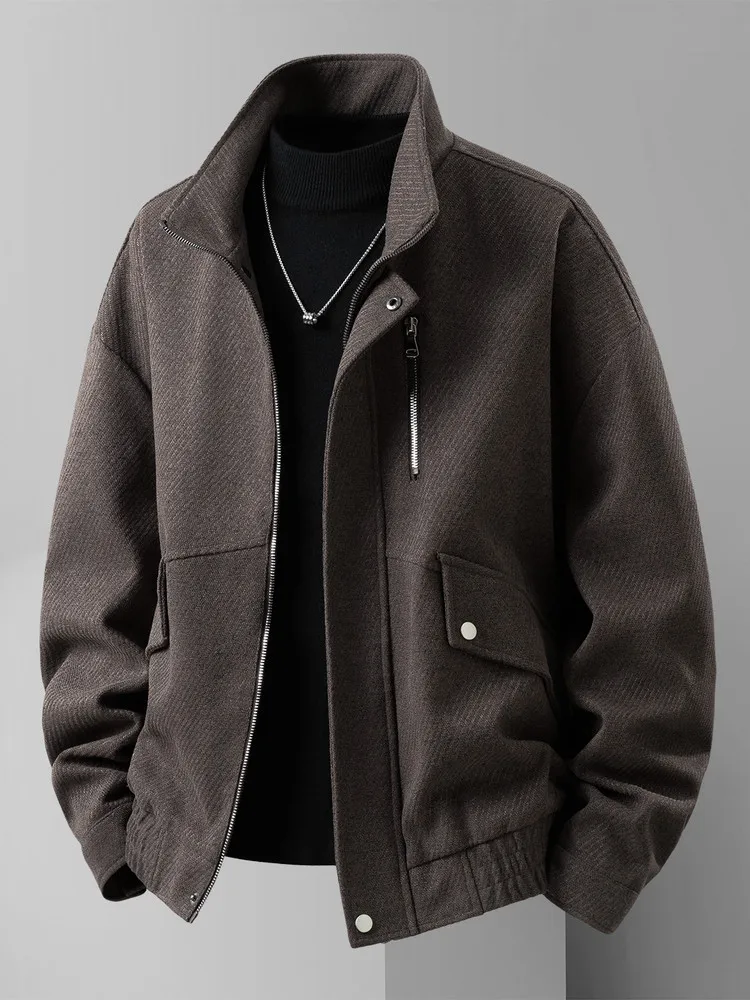 Повседневная крутая американская мужская куртка с воротником-стойкой, свободная посадка из полиэстера, осень-зима, модная брендовая универсальная одежда для отдыха...
Повседневная крутая американская мужская куртка с воротником-стойкой, свободная посадка из полиэстера, осень-зима, модная брендовая универсальная одежда для отдыха...