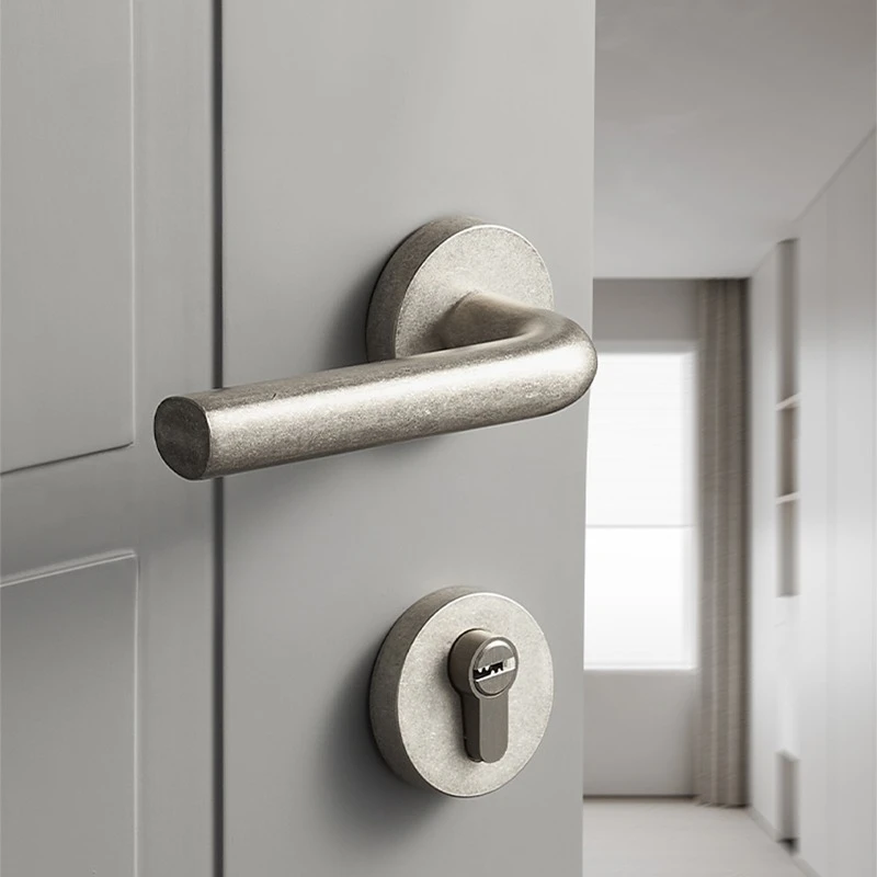 Antique Brass Silent Door Handle Retro Minimalist Bedroom Door Lock Home Interior Decor Hardware Accessory
Antique Brass Silent Door Handle Retro Minimalist Bedroom Door Lock Home Interior Decor Hardware Accessory