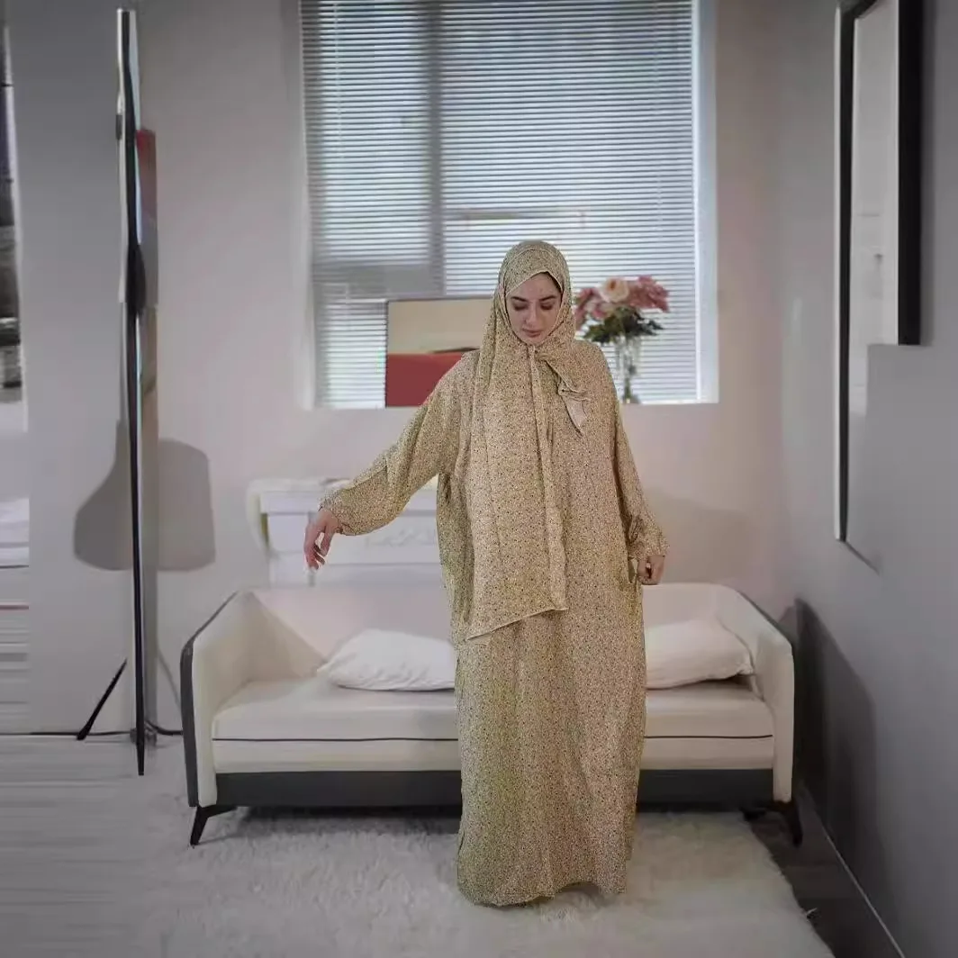 Hooded Arab Middle East Muslim Woman Print Floral Prayer Abaya Robe Burqa Muslim Women Modest Dress Hijab Clothing Abayas Burqas
Hooded Arab Middle East Muslim Woman Print Floral Prayer Abaya Robe Burqa Muslim Women Modest Dress Hijab Clothing Abayas Burqas
