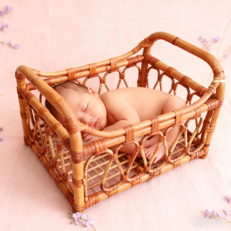 1 шт., ретро-ротанговая корзина для лежания, стул для новорожденных Bebe, реквизит для фотосъемки, позирующая кровать, фон, аксессуары для фотосессии, маленькая девочка и мальчик
1 шт., ретро-ротанговая корзина для лежания, стул для новорожденных Bebe, реквизит для фотосъемки, позирующая кровать, фон, аксессуары для фотосессии, маленькая девочка и мальчик