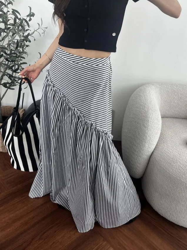 Asymmetric Stripe Splicing Women's Midi Skirt Chic Elastic Waist Slimming Gored Hem Long Trendy Cotton Blend High Waist A-Lin...
Asymmetric Stripe Splicing Women's Midi Skirt Chic Elastic Waist Slimming Gored Hem Long Trendy Cotton Blend High Waist A-Lin...