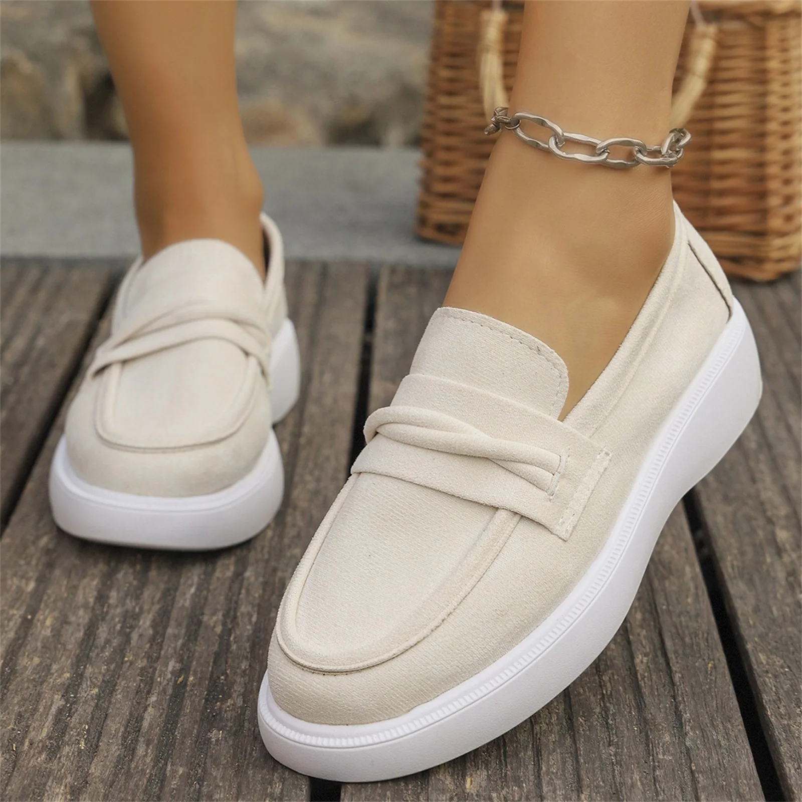 Women's Fashion Comfortable Large Size - Round Toe Flat Shoes
Women's Fashion Comfortable Large Size - Round Toe Flat Shoes