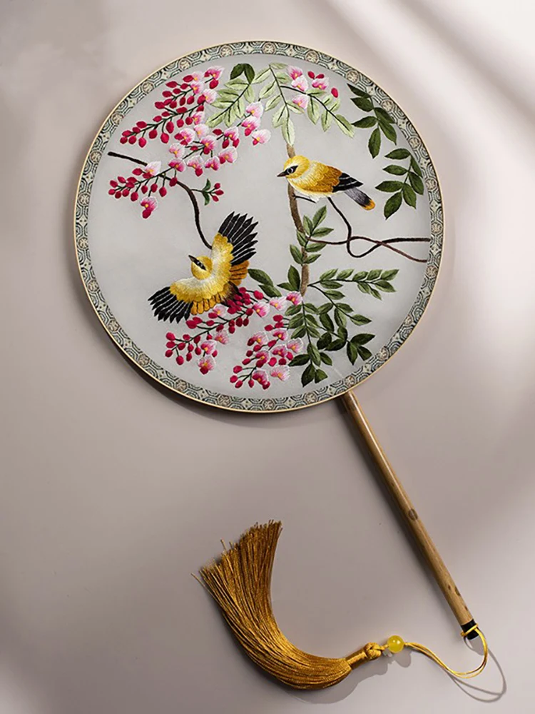 Pure Handmade Double-Sided Embroidery Fan Traditional Chinese Style Women's Suzhou Embroidery Heavy Work Embroidery Hanfu Acc...
Pure Handmade Double-Sided Embroidery Fan Traditional Chinese Style Women's Suzhou Embroidery Heavy Work Embroidery Hanfu Acc...