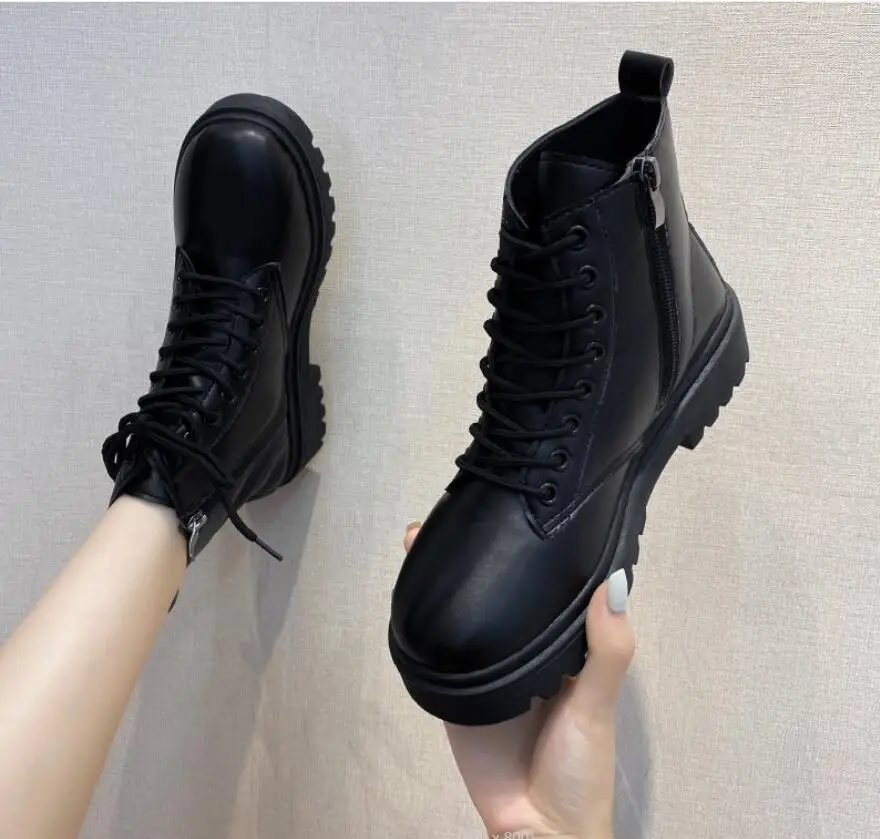New Autumn Winter Women Motorcycle Ankle Boots Wedges Female Lace Up Platforms Black Leather Oxford Shoes Woman Boots Large size
New Autumn Winter Women Motorcycle Ankle Boots Wedges Female Lace Up Platforms Black Leather Oxford Shoes Woman Boots Large size