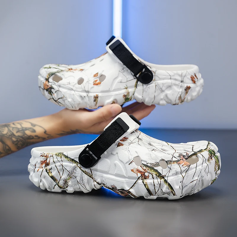 2026 Summer Men's and Women's Sandals Clogs Home Garden Shoes Comfort Lightweight Couple Non-Slip Soft Bottom Beach Slippers
2026 Summer Men's and Women's Sandals Clogs Home Garden Shoes Comfort Lightweight Couple Non-Slip Soft Bottom Beach Slippers