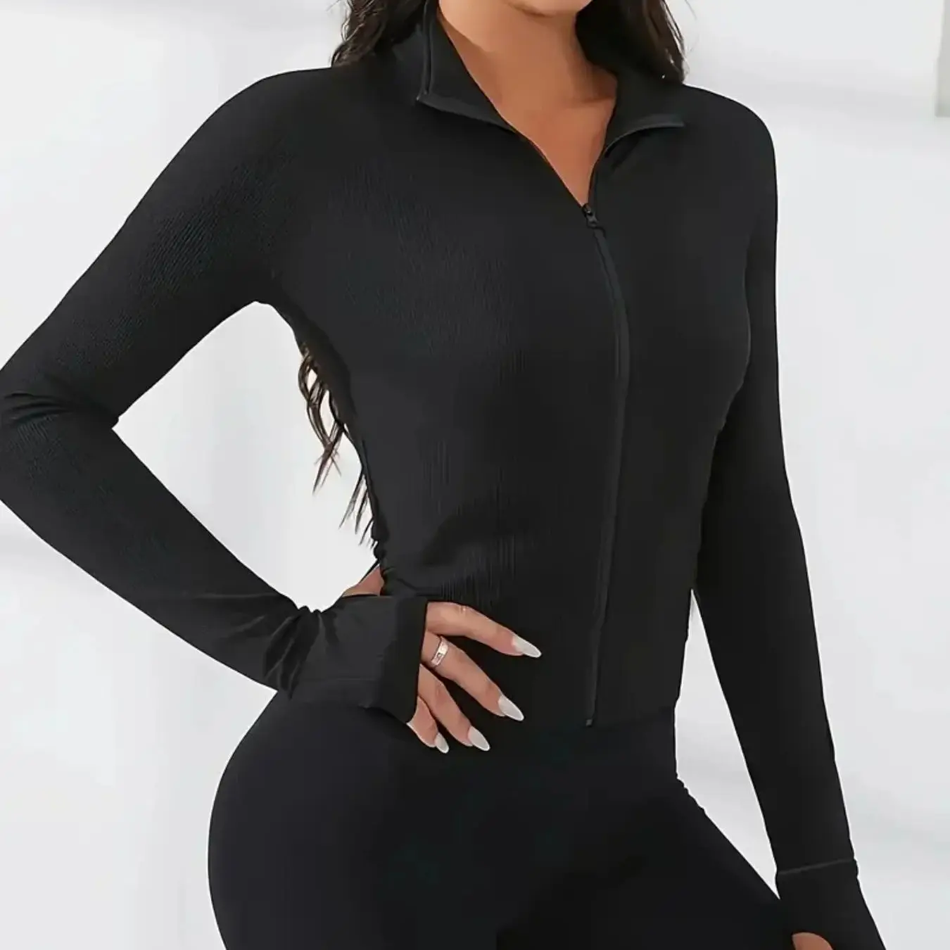 Женская черная приталенная спортивная куртка, новая куртка-кардиган с воротником-стойкой и длинными рукавами, эластичный облегающий универсальный топ для похудения в американском стиле, одежда для бега, фитнеса и велоспорта на открытом воздухе, куртка для
Женская черная приталенная спортивная куртка, новая куртка-кардиган с воротником-стойкой и длинными рукавами, эластичный облегающий универсальный топ для похудения в американском стиле, одежда для бега, фитнеса и велоспорта на открытом воздухе, куртка для