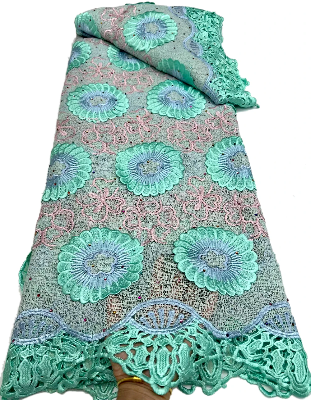 Newest African Tulle Lace Fabric Big 3D Flower Embroidery High-Quality Water Soluble Fabaric 5 Yards For Party Dresses Sewing
Newest African Tulle Lace Fabric Big 3D Flower Embroidery High-Quality Water Soluble Fabaric 5 Yards For Party Dresses Sewing